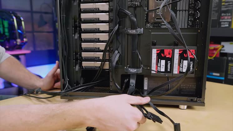 Cómo armar una torre de computadora